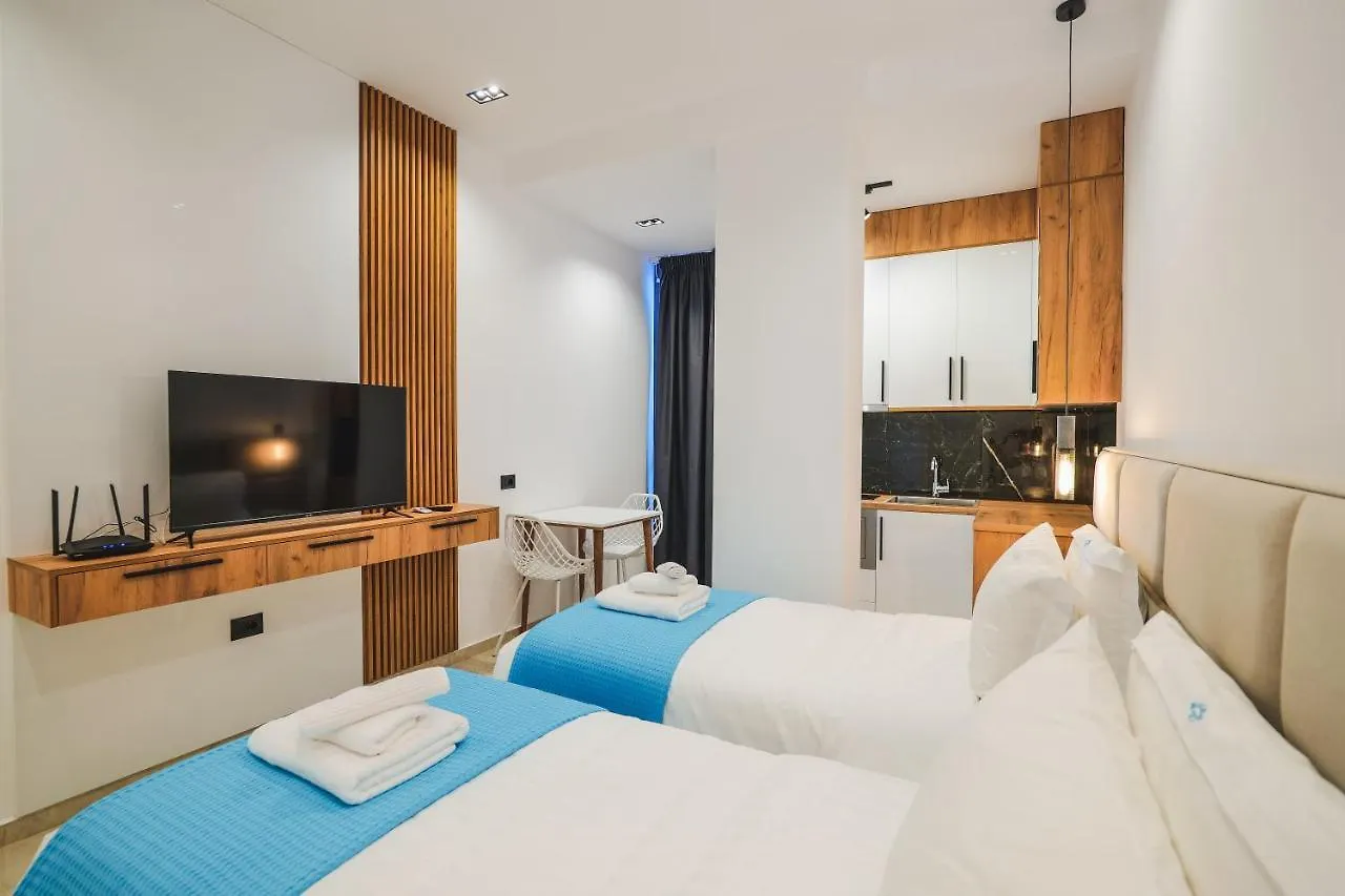 Jad Rooms Sarandë 0*,