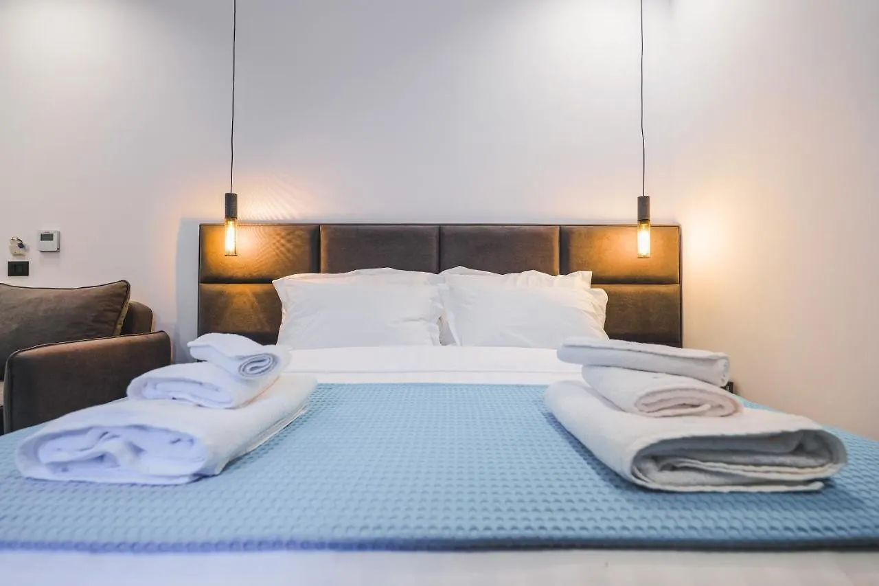 Jad Rooms Sarandë