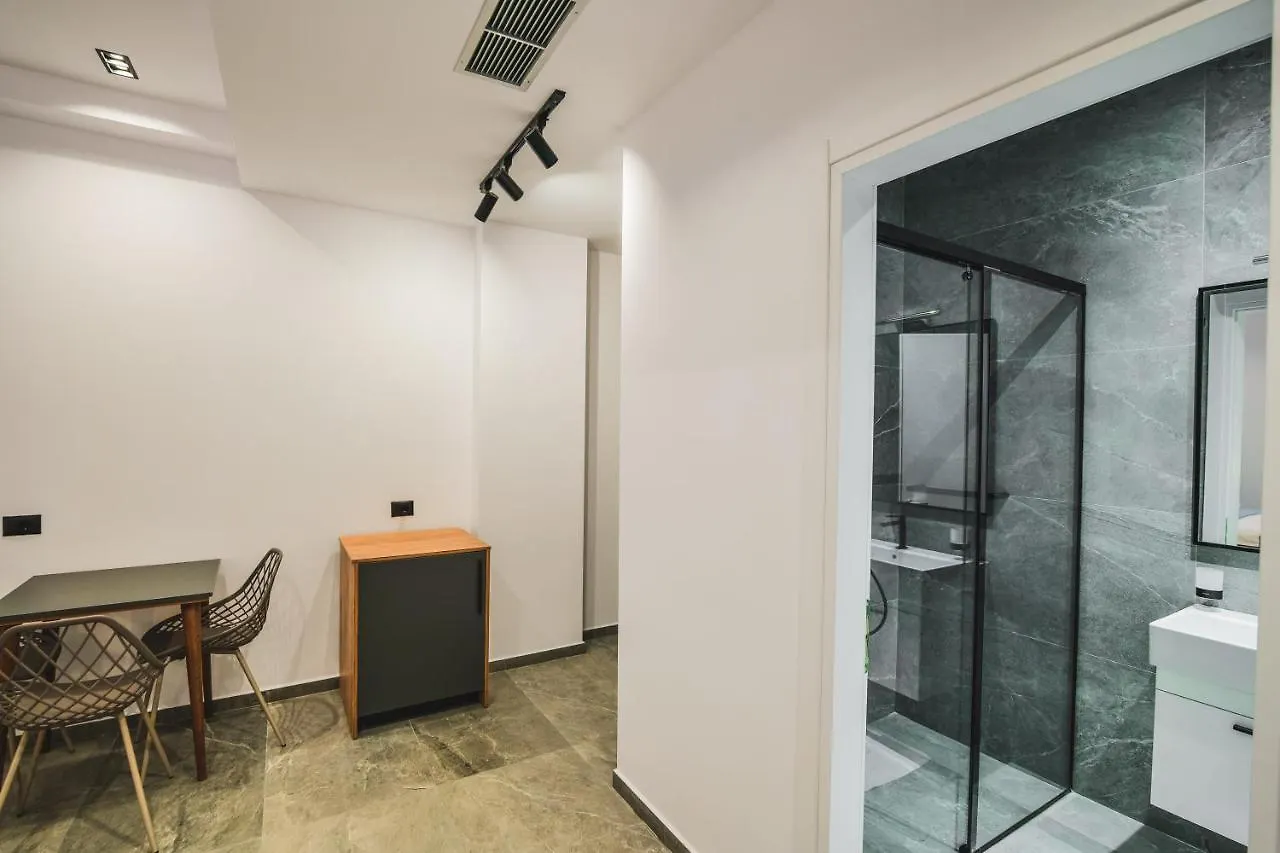 Jad Rooms Sarandë