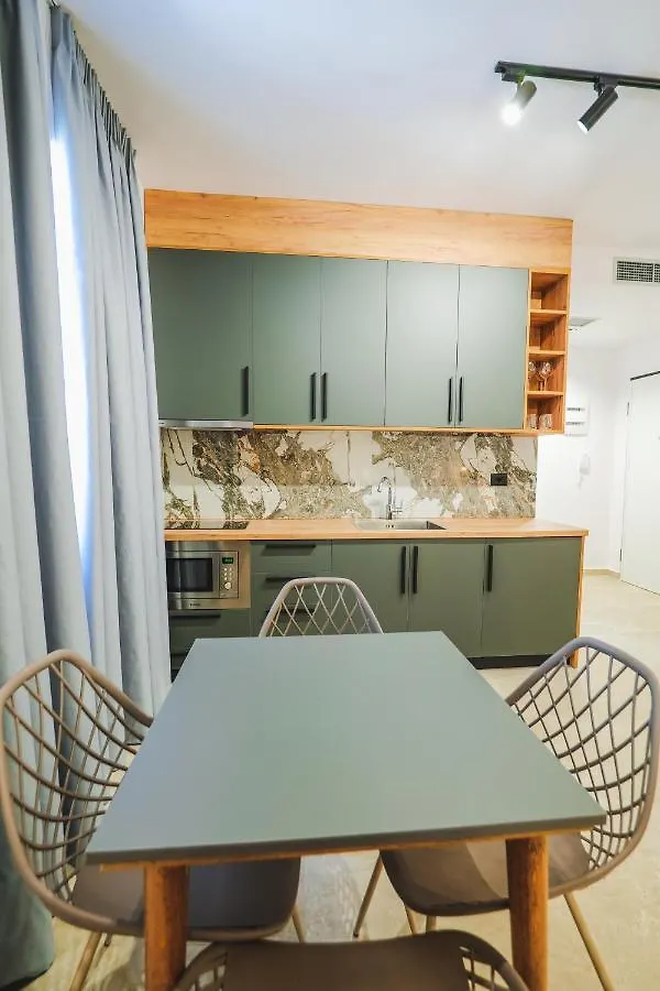 Jad Rooms Sarandë
