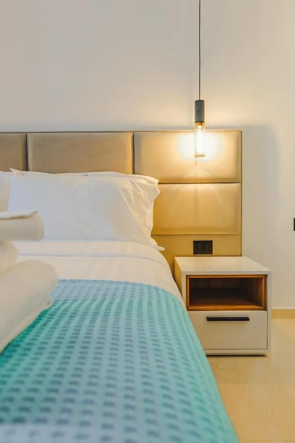 Jad Rooms Sarandë 아파트